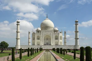 Taj Mahal Symbol of Love and Mughal Architecture